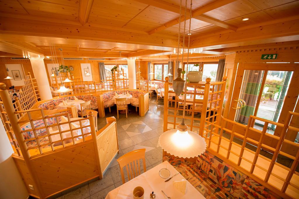 Hotel Garni Doris Castelrotto Eksteriør bilde