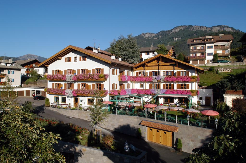 Hotel Garni Doris Castelrotto Eksteriør bilde